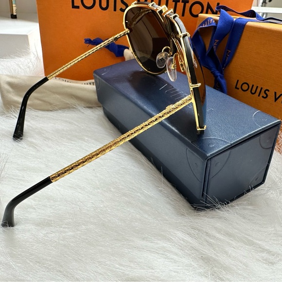 Louis Vuitton Sunglasses - Picture 2 of 7